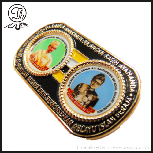 Gold Printed metal pin badge in dubai
